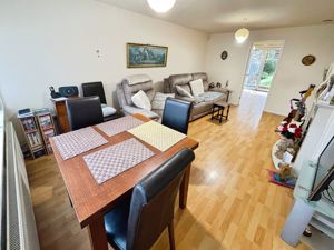Lounge dining room- click for photo gallery
